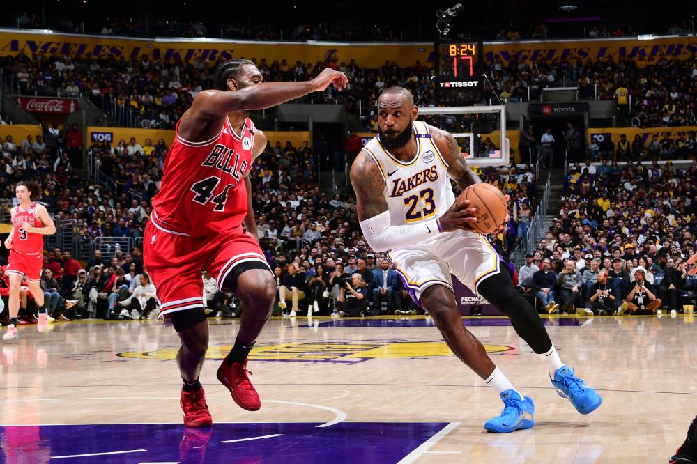 她多次通过 她多次通过