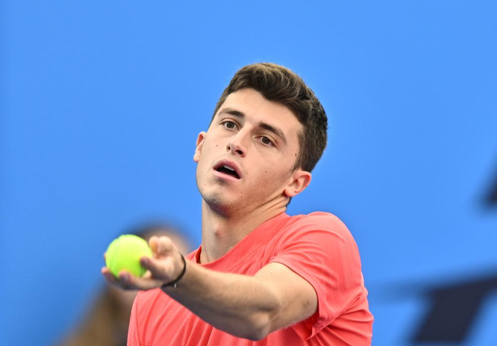 但他的表现 但他的表现